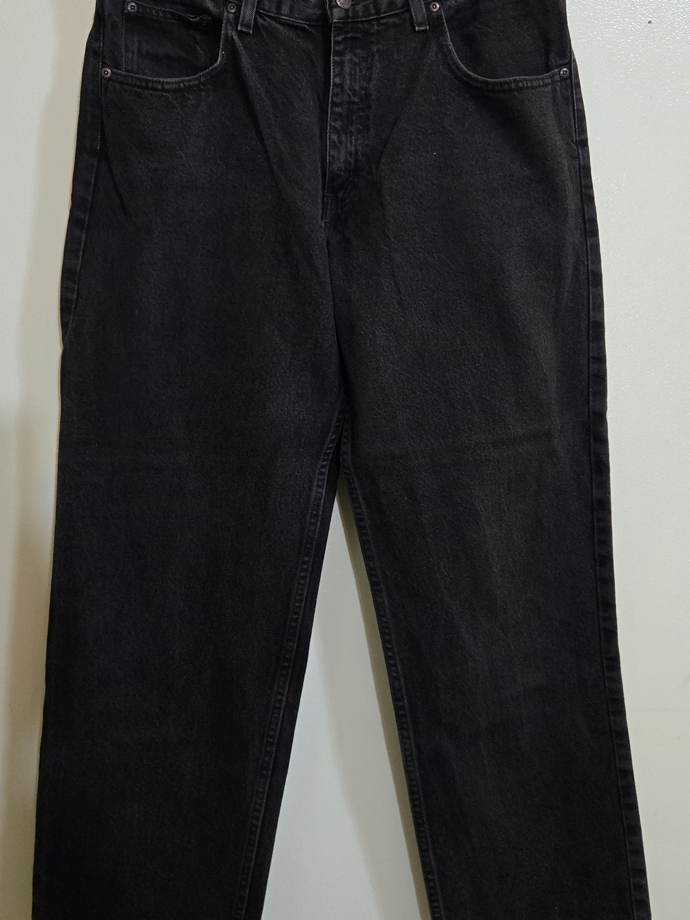 Arizona Jean Company Men's Black Relaxed Straight Jeans